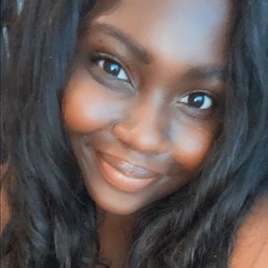 Meet your Posher, Jeneba